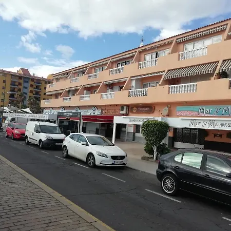 Avenida Deluxe Apartment