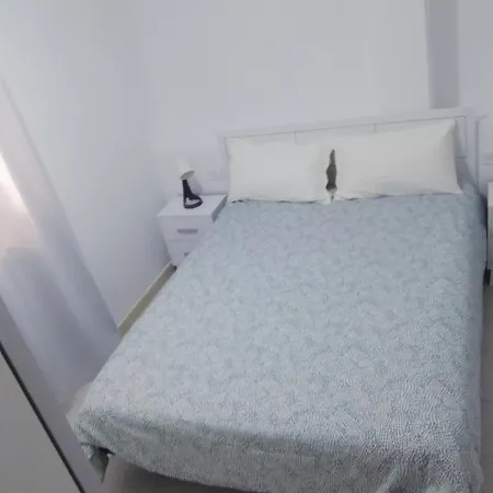 Avenida Deluxe Apartment *